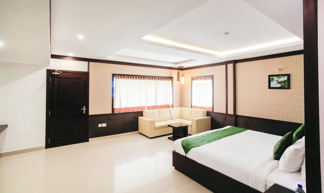 Sea View Resort- Esha Heritage Inn Cherai Beach Exterior foto