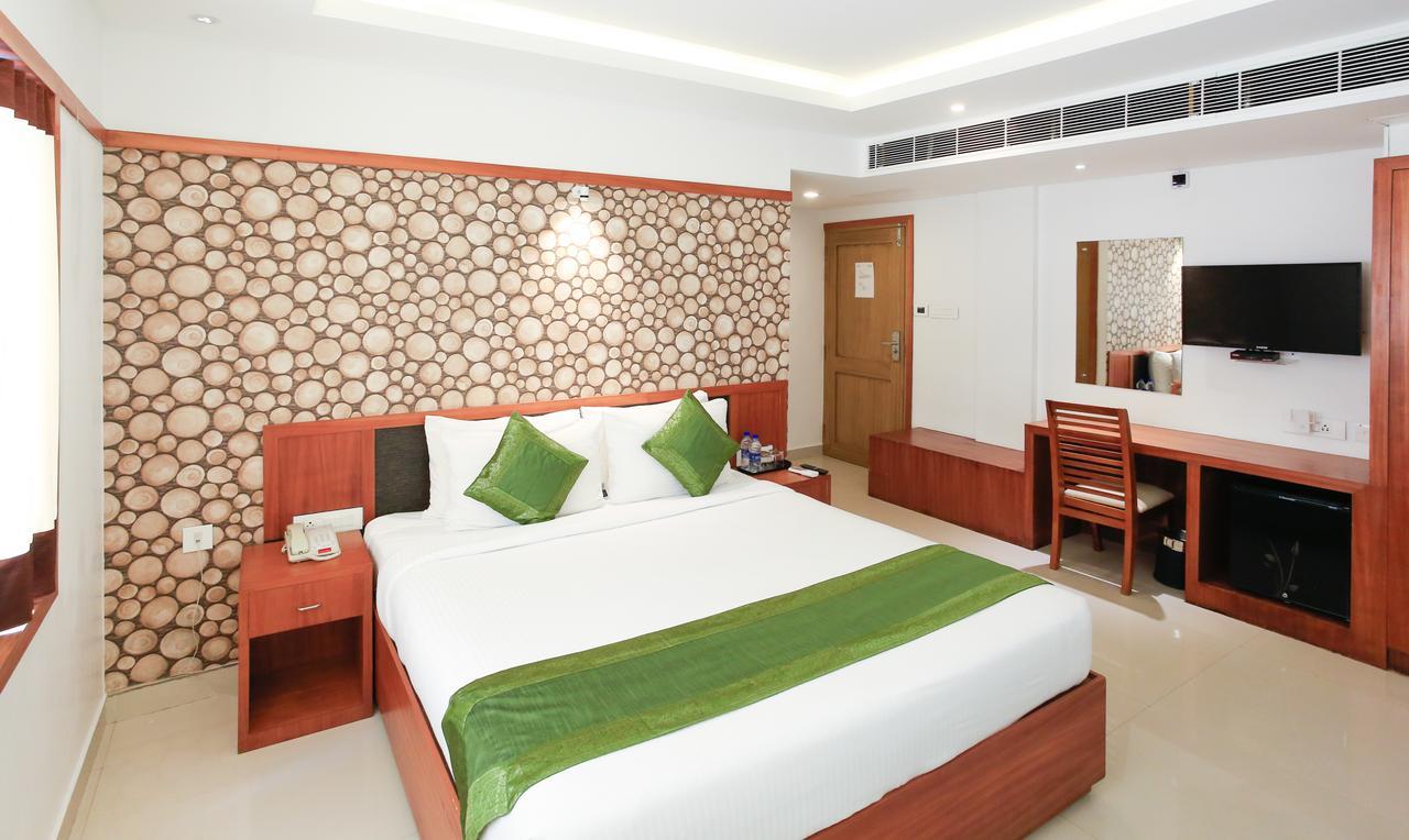 Sea View Resort- Esha Heritage Inn Cherai Beach Exterior foto