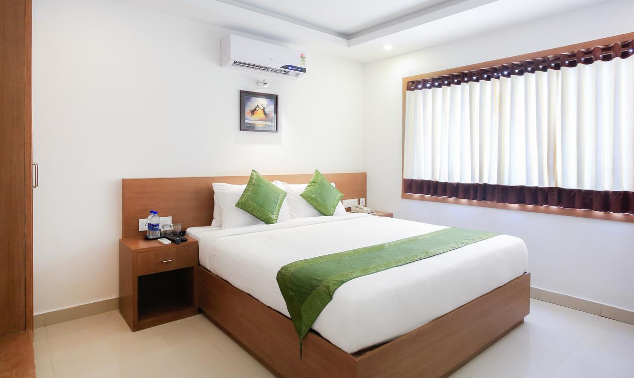 Sea View Resort- Esha Heritage Inn Cherai Beach Exterior foto